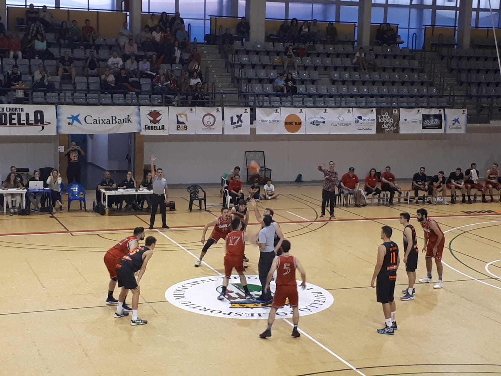 Un mal inicio pone cuesta arriba el partido ante VBC